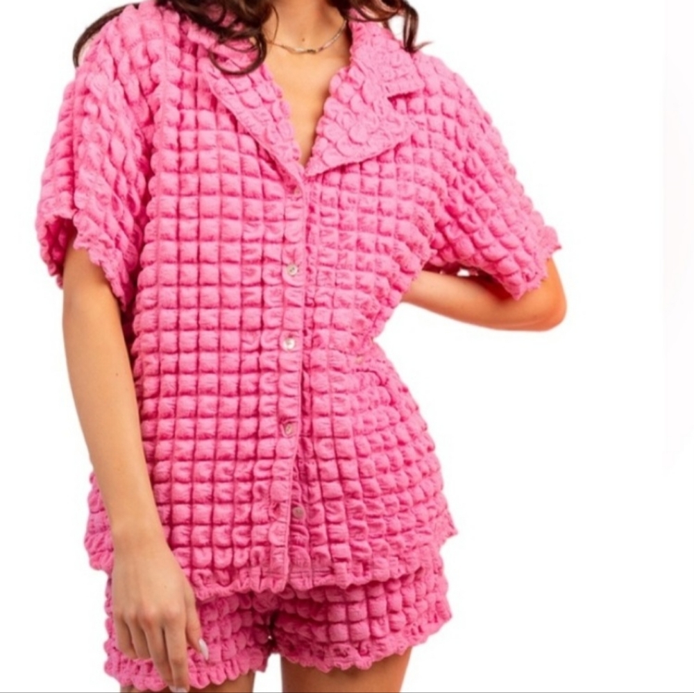 Womens White Quilted Puffy short set Size Large